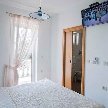 - Zadar Riviera 8218 Holiday home Privlaka (Zadar)