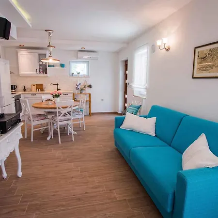 Holiday home Privlaka/zadar Riviera 8218 Nin