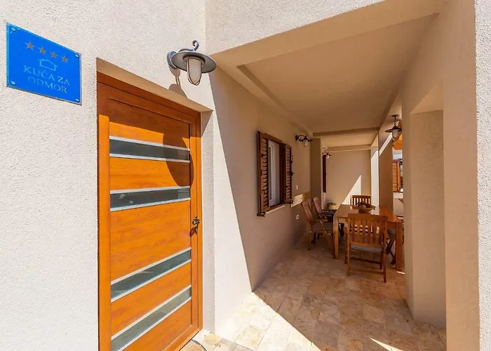 - Zadar Riviera 8218